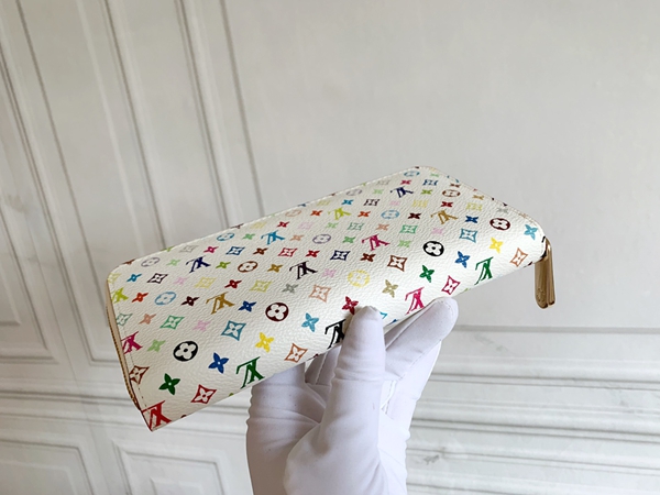 LVコピーウォレット背面デザイン